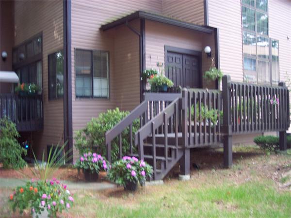  Chelmsford MA Open Houses | Open Homes | CPC Open Houses, Large 3 bedroom end unit at Chelmsford Village.  Priced to sell.  Extra large ea