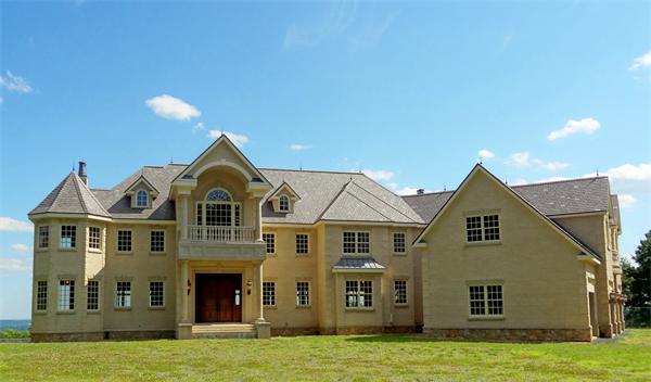 85 Carter Dr