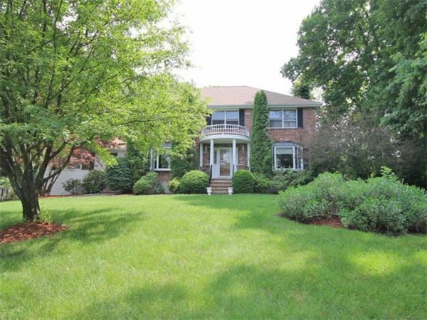 7 Allison Drive