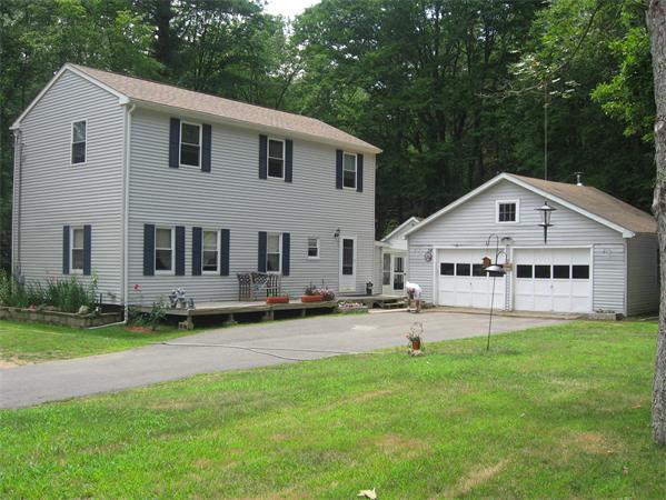 54 Mashapaug Rd