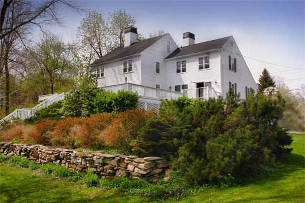 105 River Road