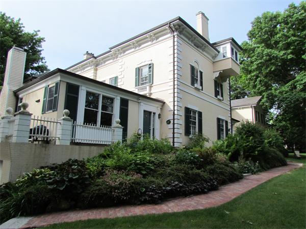 333 Brush Hill Rd