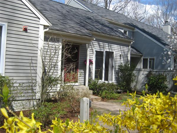 74 Birchwood Ln