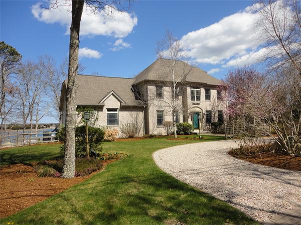 37 Harbor Dr