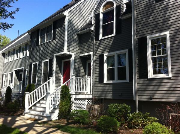 52 S Main St