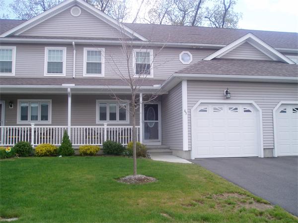 65 Oakhill Cir