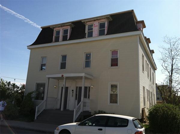 822 Main Street