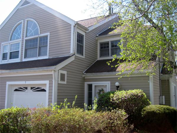 7 Drake Circle