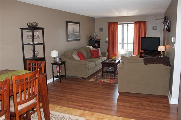 2 Greenbriar Drive