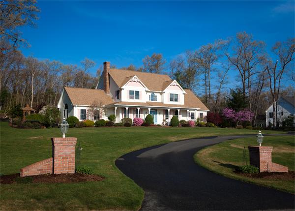 16 DEERFIELD DRIVE