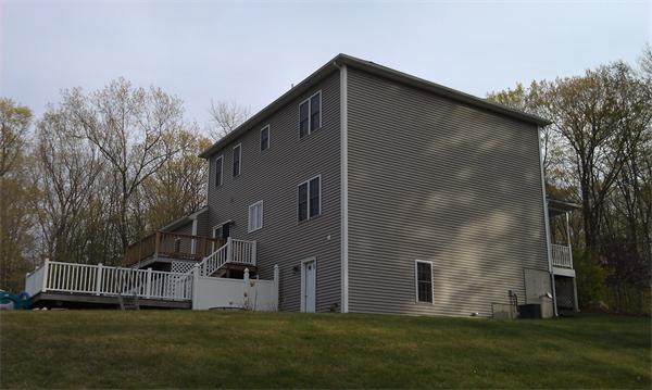 49 Daniels Rd