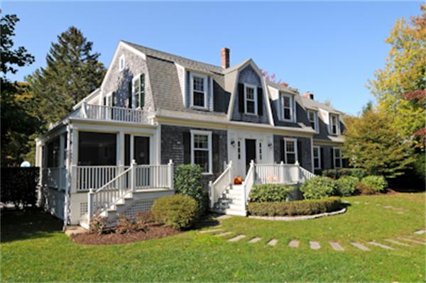 76 Front Street