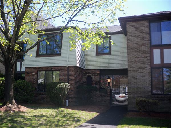 27 Cobblestone Ln