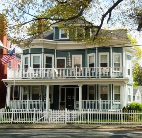 375 Lafayette St