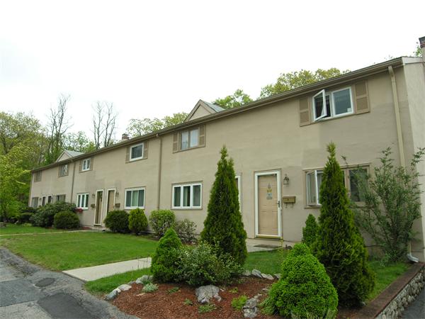 9 Lewis Farm Road
