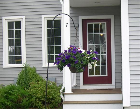 7 Candlewood Drive