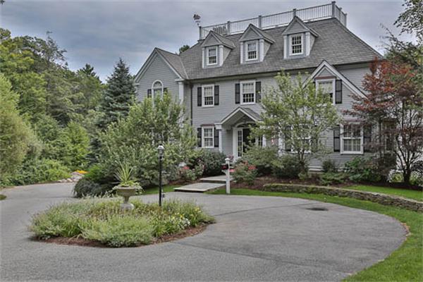 4 Bridle Path Lane