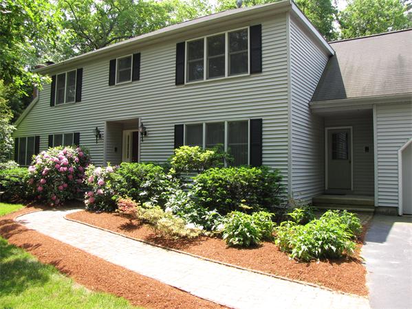 28 Oak Circle
