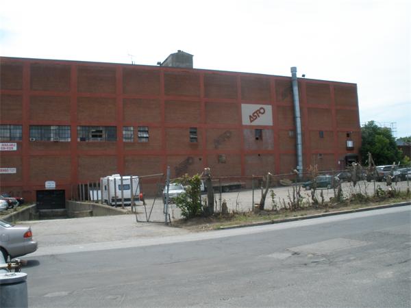 100 Tainter St