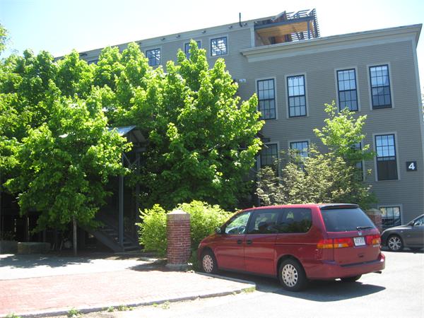 Lofts.com apartments, condos, coops, houses & commercial real estate - Somerville Lofts (Condo)