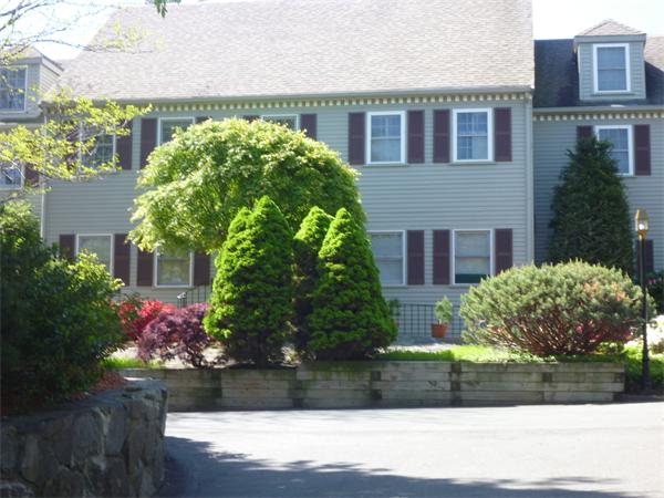  Salem MA Open Houses | Open Homes | CPC Open Houses, Beautiful 1st floor , 2 bed 2 full bath Glover style unit at the Village at Vinn
