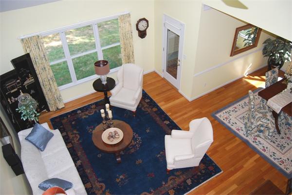 4 Hawthorne Lane