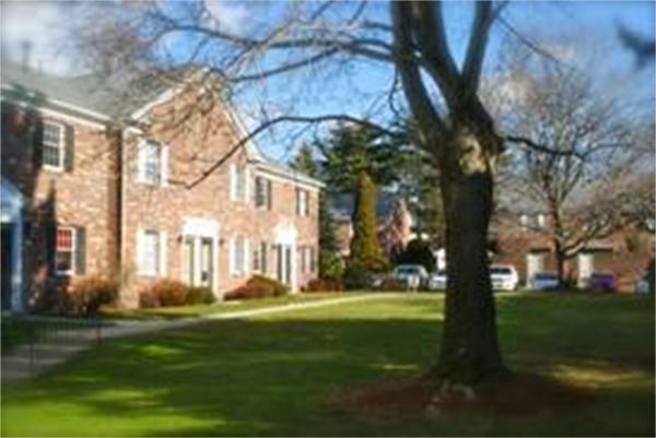 1110 Windsor Dr