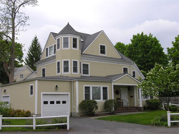 89 Dedham Ave