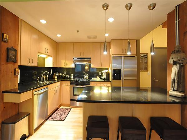 Lofts.com apartments, condos, coops, houses & commercial real estate - South Boston Lofts (Condo)