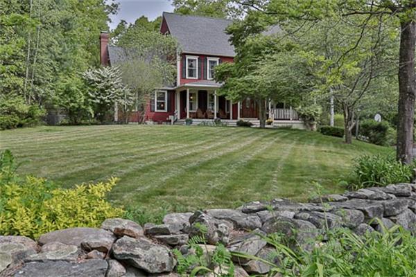  Hopkinton MA Open Houses | Open Homes | CPC Open Houses, First Open House!  Five bedrooms!  Fabulous, huge yard!  Large, front porch!
He