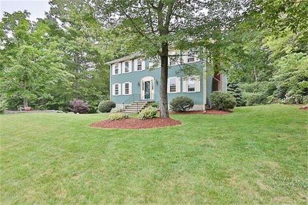 44 Towpath Dr