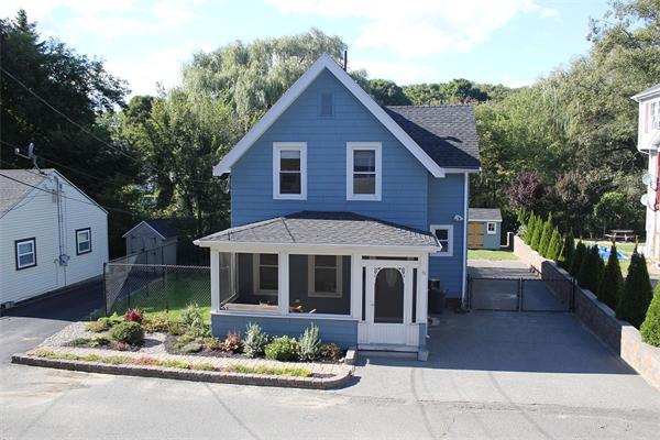 38 Crescent Ln