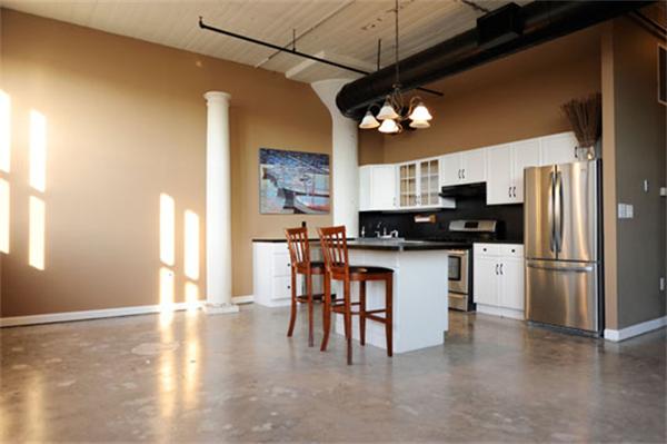 Lofts.com apartments, condos, coops, houses & commercial real estate - Seaport District Lofts (Condo)