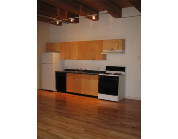 Lofts.com apartments, condos, coops, houses & commercial real estate - Seaport District Lofts (Condo)