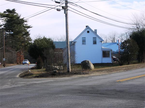 592  Main St,  Tewksbury, MA