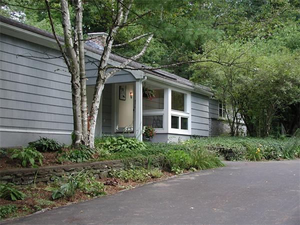 67 Western Ave, Sherborn, MA