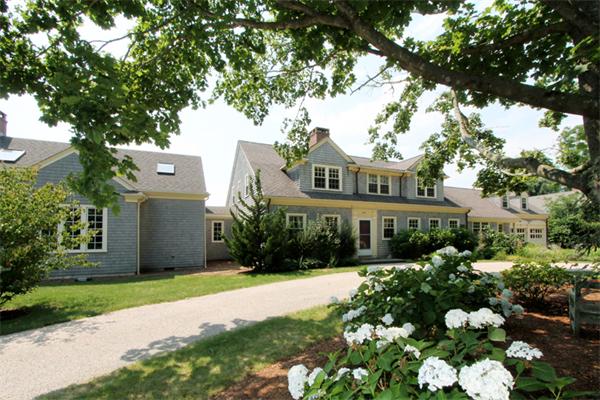 441  Elm Rd,  Falmouth, MA