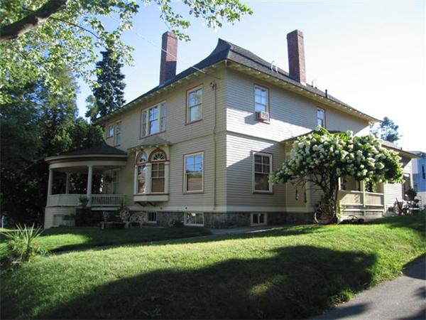 94 Swan St, Methuen, MA