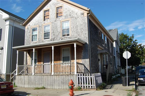 32 Sycamore St, New Bedford, MA 02740