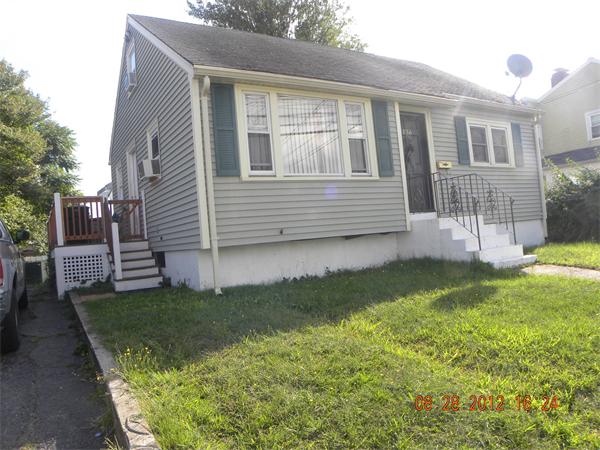 136  Lynnfield St,  Peabody, MA