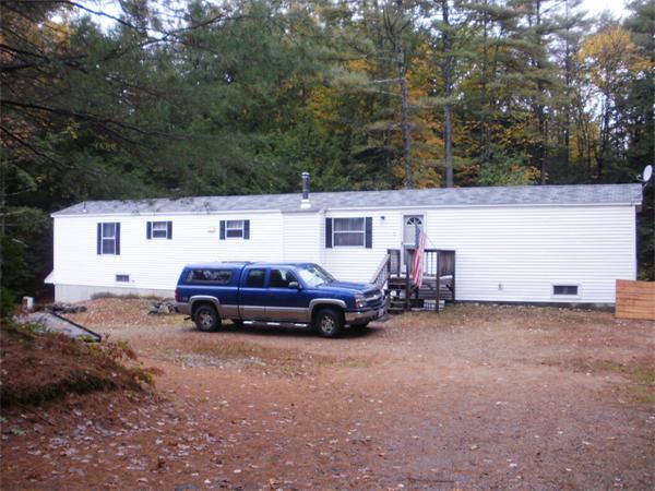 35  Elizabeth Road,  Sandown, NH