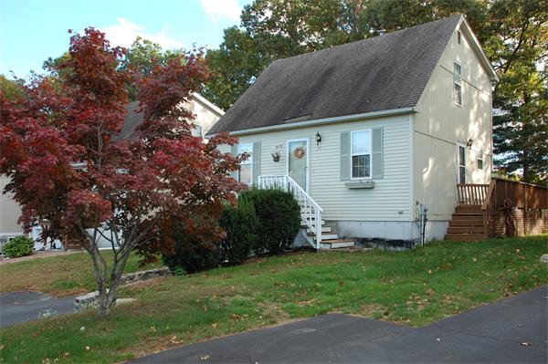 27  Azalea Ln,  Marlborough, MA