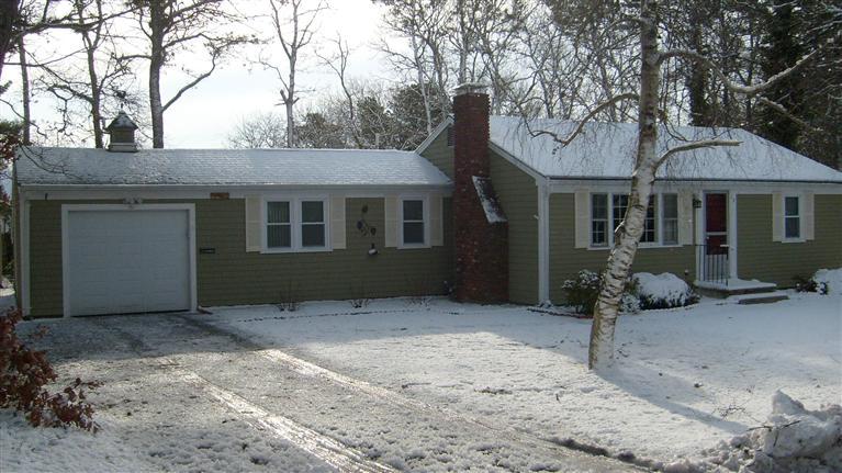 3 Mynelle Dr, Yarmouth, MA