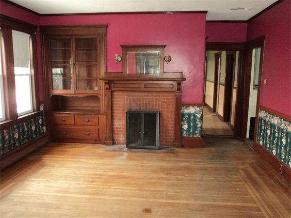 92 Exeter St