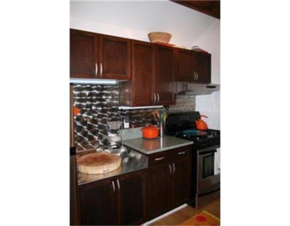 Lofts.com apartments, condos, coops, houses & commercial real estate - Charlestown Lofts (Condo)