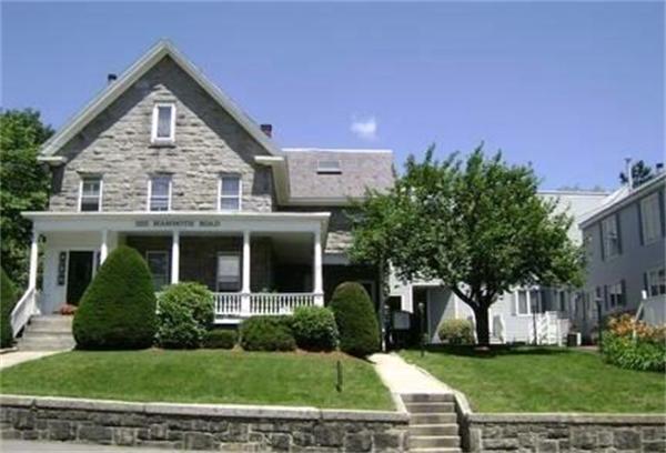 325 Mammoth Rd