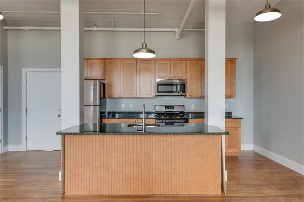 Lofts.com apartments, condos, coops, houses & commercial real estate - Charlestown Lofts (Apartment)
