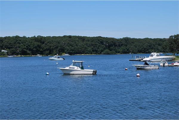 309 Barnes Road, Oak Bluffs, MA