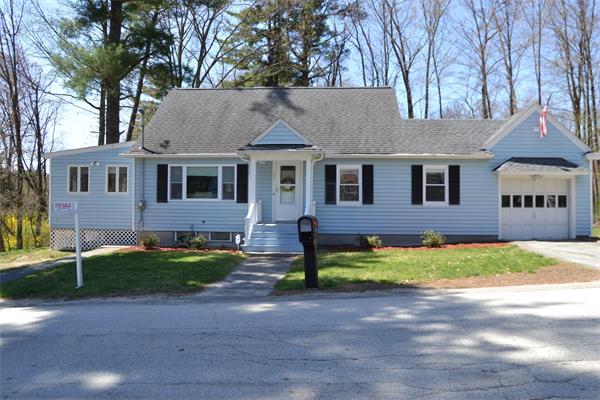 25  Maplewood Ave,  Tyngsborough, MA