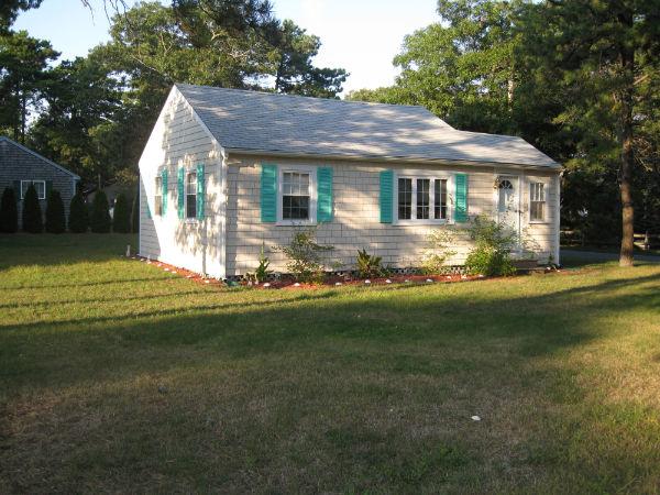 73 Breezy Point Road, Yarmouth, MA